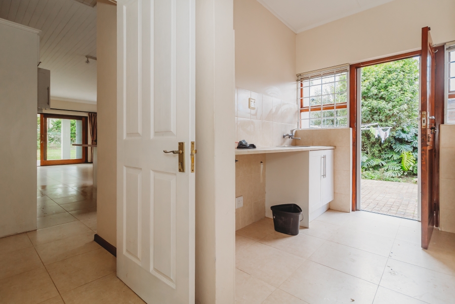 4 Bedroom Property for Sale in Heatherlands Western Cape